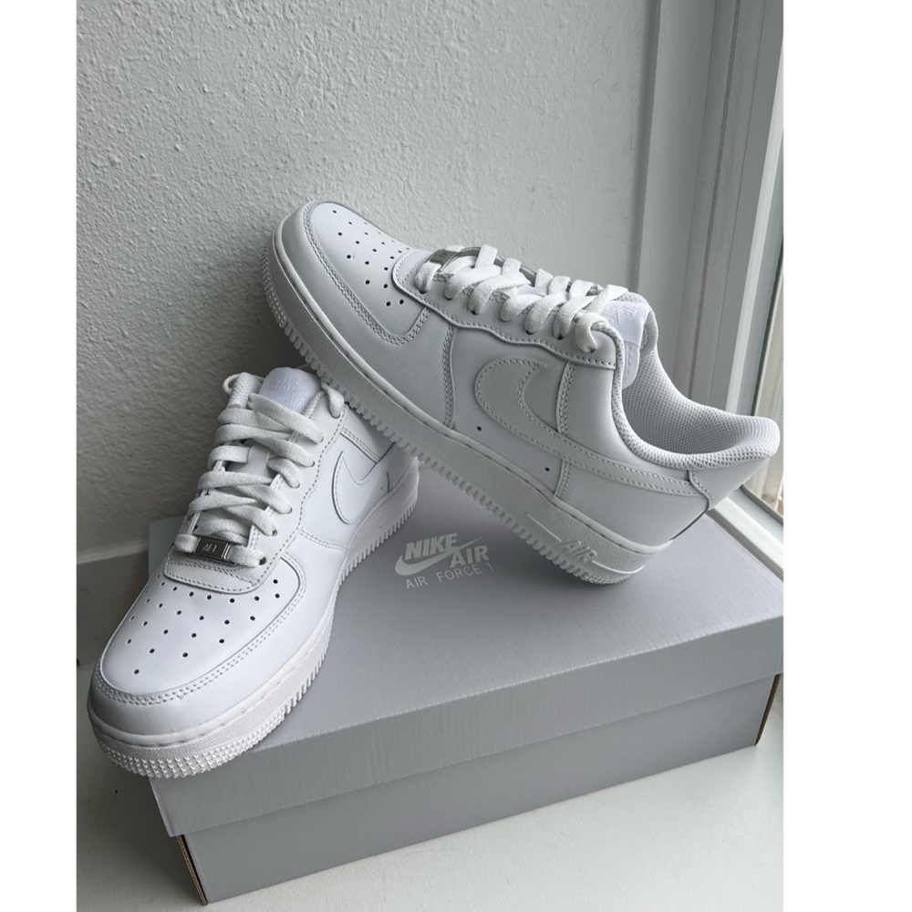*BRAND NEW* Nike Women’s Air Force 1 ‘07